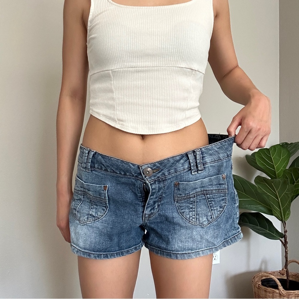 ✖️SOLD✖️Low rise y2k shorts